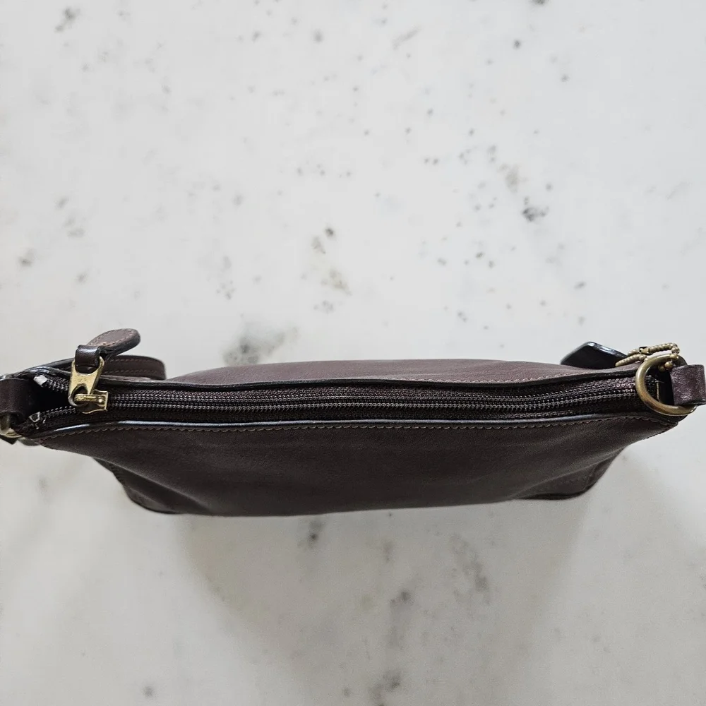 Vintage Coach Brown Leather Zip Wristlet Bag Style 9311 Hangtag Small Purse - Picture 7 of 13